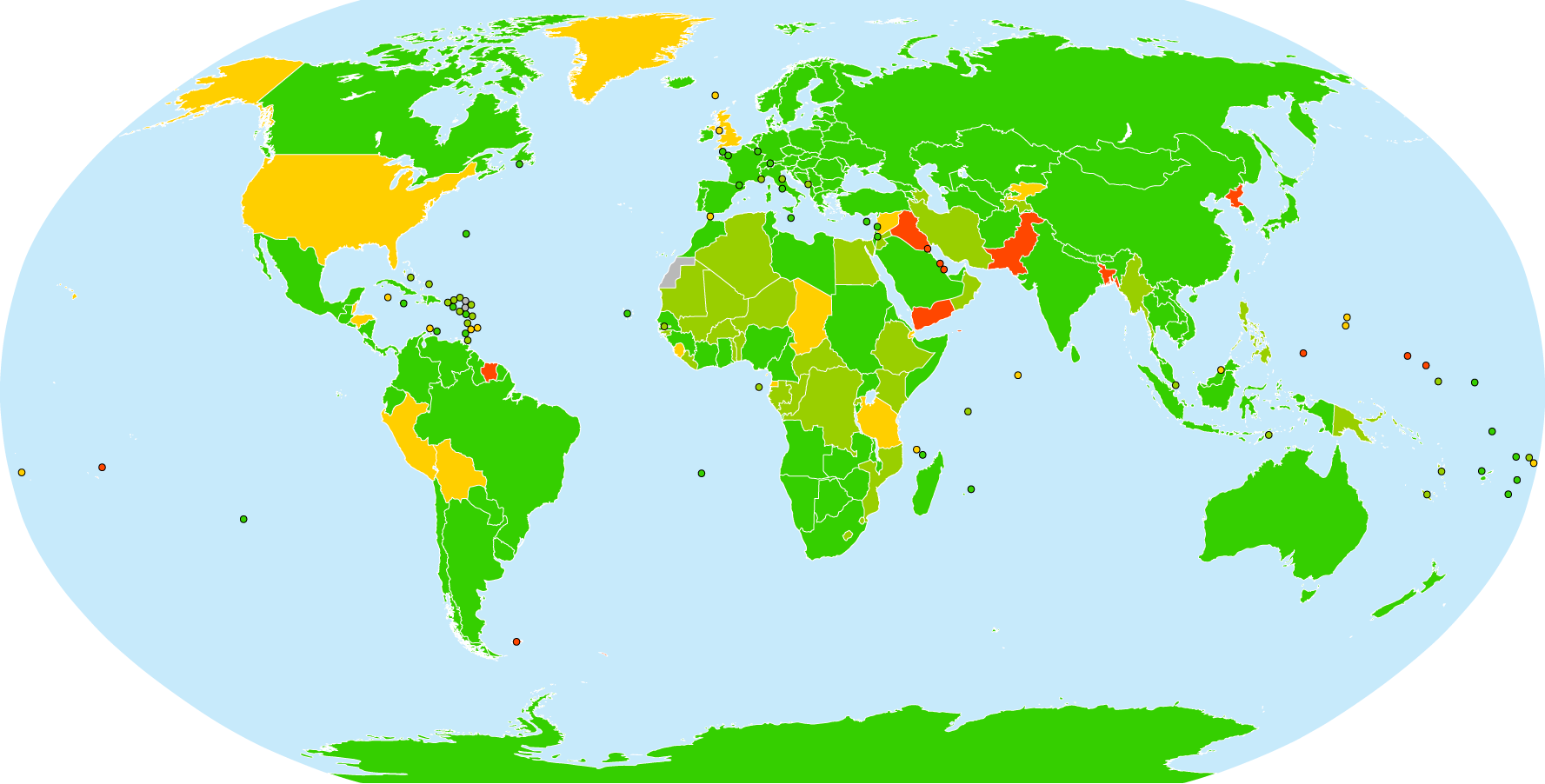 IPv4 diversity of ccTLD name servers: a world map with most countries in green, some in yellow and orange, and a handful in red.